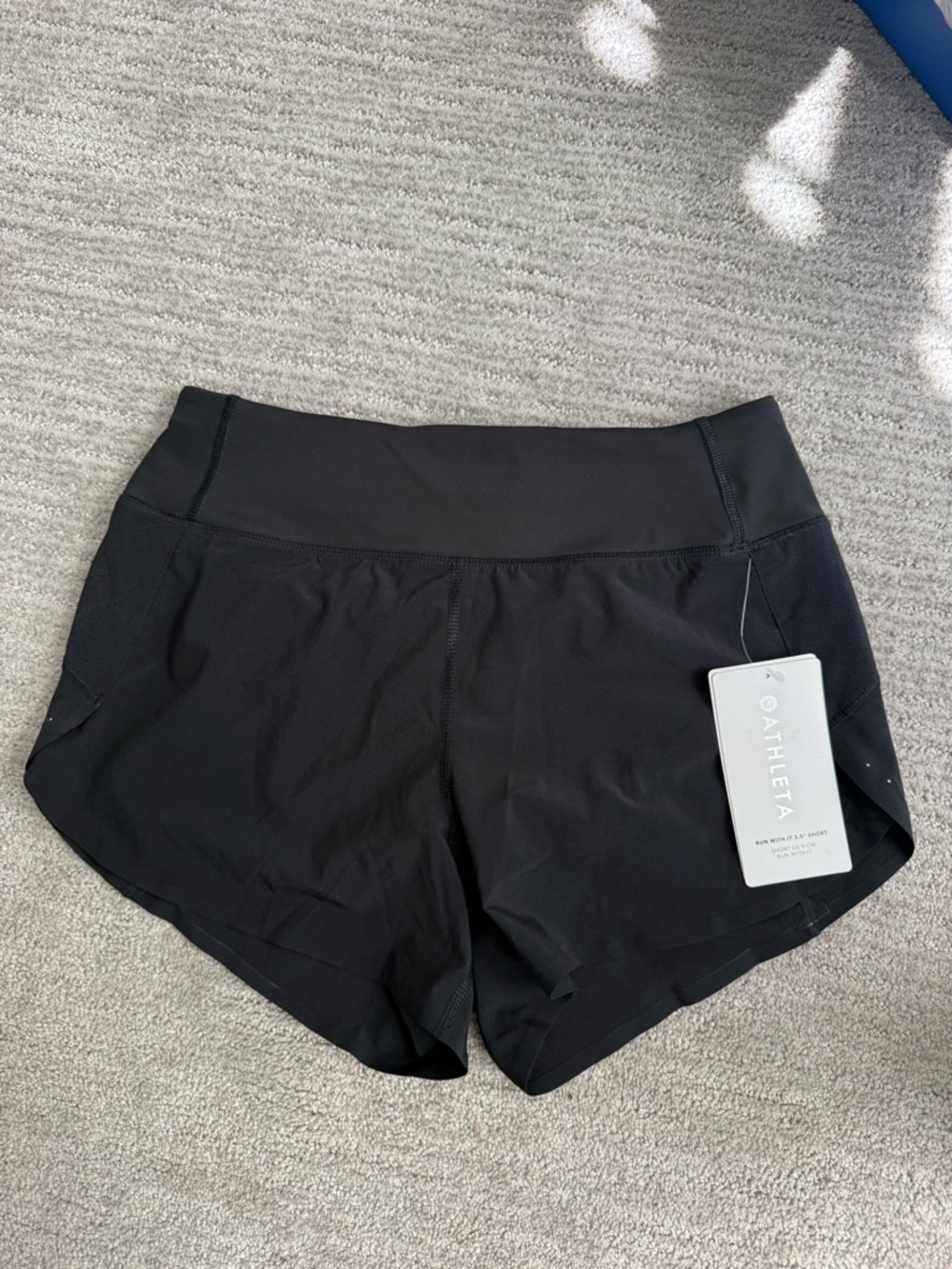 BNWT! Athleta RUN WITH IT 3.5" SHORT size XS